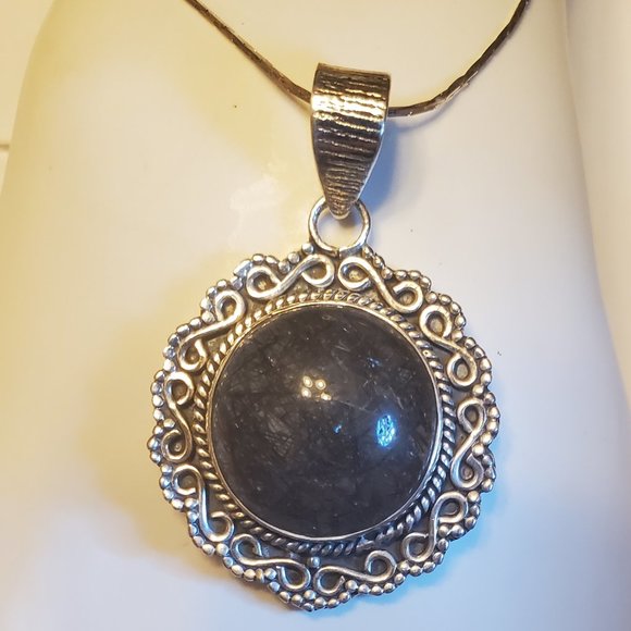 Tourmalinated Quartz Pendant 925 Sterling Silver - Picture 8 of 9